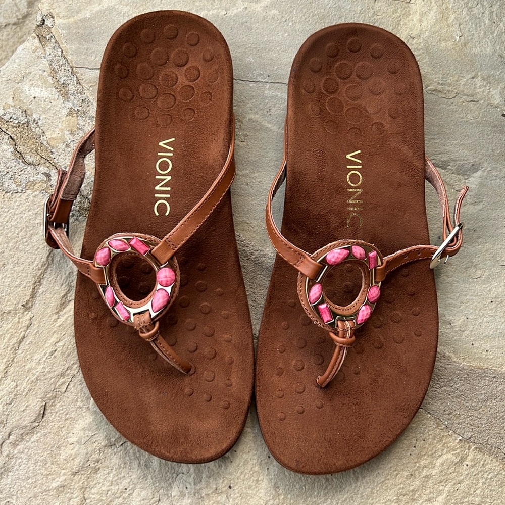 VIONIC Ricci Medallion Thong Sandals